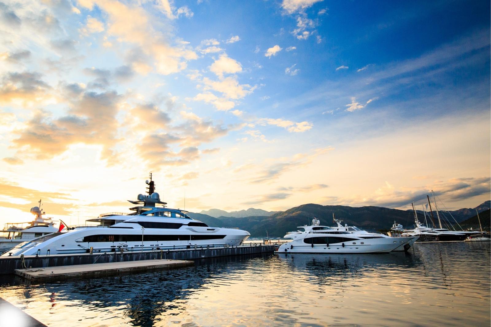 Essential Checklist for Motor Yacht Surveys Key Points Every Buyer Should Know